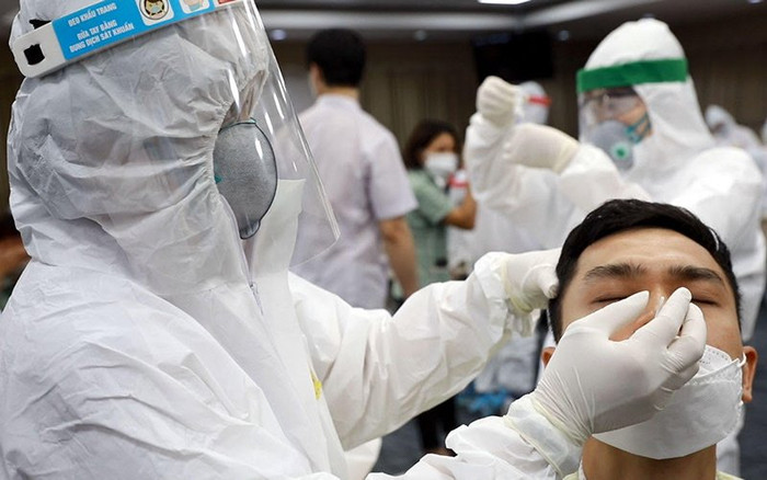 Sáng 11/10: Chỉ còn 835 ca COVID-19 nặng thở máy và can thiệp ECMO Ảnh 2