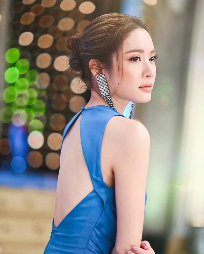 Mỹ nhân Thái Lan lấy chồng giàu: Người được cung phụng như bà hoàng, kẻ bị vùi dập không thương tiếc Ảnh 19