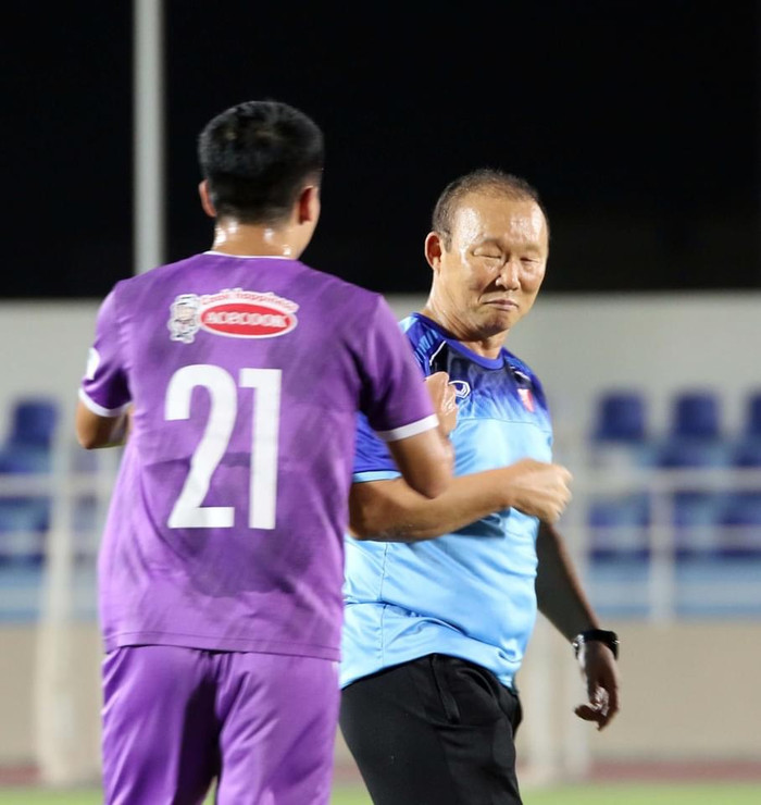 HLV Park Hang Seo phản bác bầu Hiển là đúng và cần thiết. Ảnh: VFF