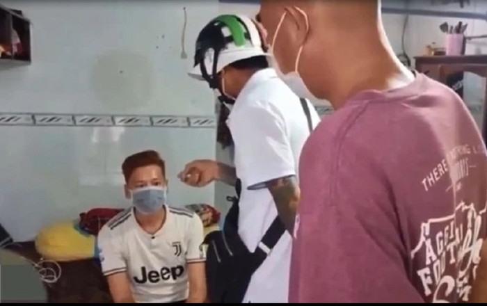 Youtuber 'tát cháy má' nam thanh niên vì cho rằng người này xúc phạm ca sĩ Phi Nhung bị mời lên làm việc Ảnh 2