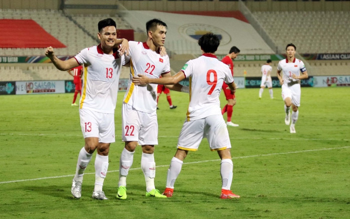 Việt Nam thua ngược Oman 1-3: Bài học đắt giá và kỷ lục buồn về phạt đền! Ảnh 2