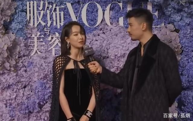 Lộ nhan sắc thật của dàn sao Hoa ngữ trên thảm đỏ: Dương Mịch gặp biến vẫn 'ngút' thần thái Ảnh 13