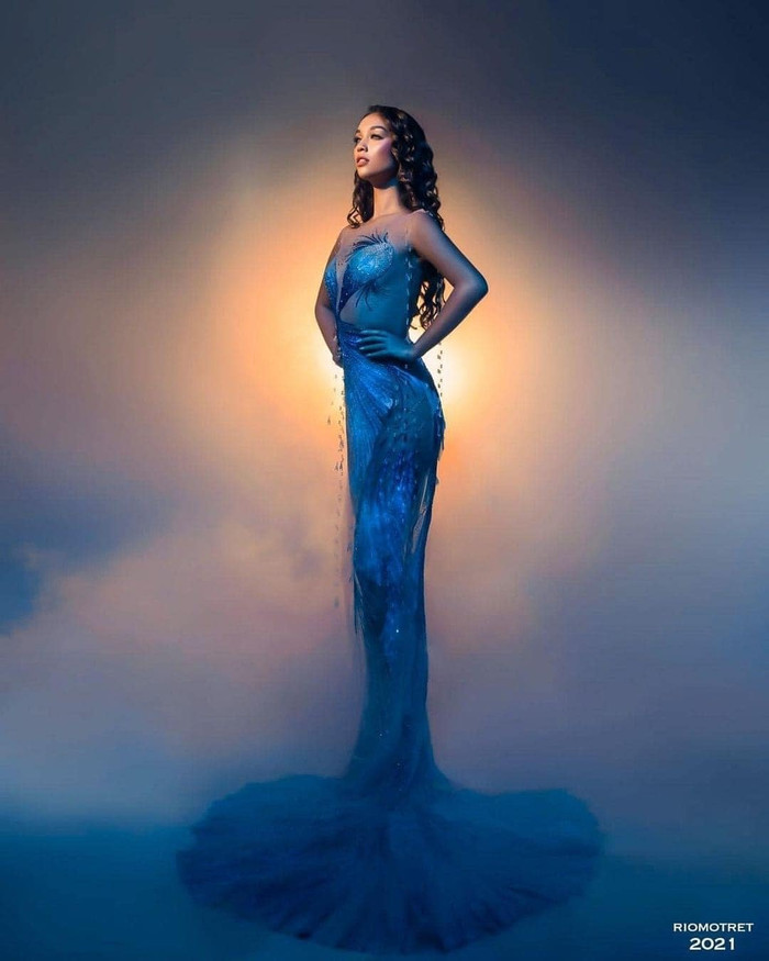 Cân đo 'Lốc xoáy ngân hà' của Thùy Tiên và thiết kế xuất thần Song ngư đến từ Indonesia Ảnh 8