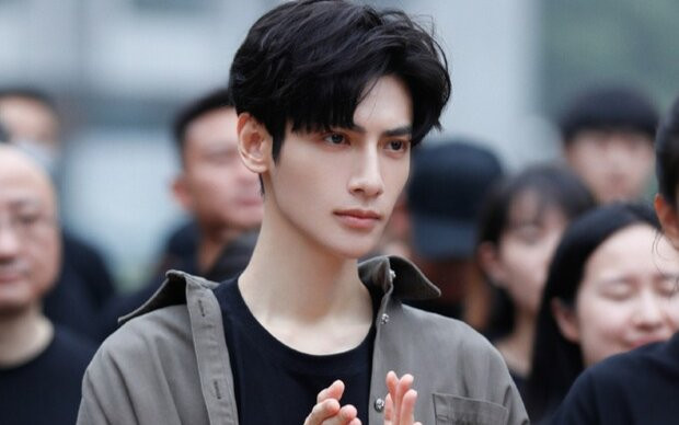 La Vân Hi bị bạn diễn đấm nhập viện ngay ngày đóng máy phim mới, hành động sau đó khiến netizen cảm phục Ảnh 2