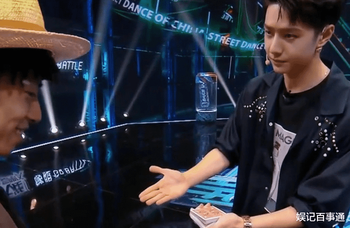 Đội của Vương Nhất Bác hơn đội Lay ở điểm này dù chỉ có một biên đạo múa Ảnh 4