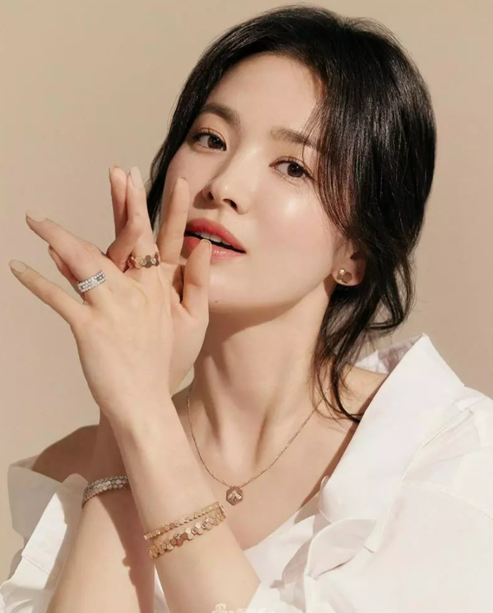 Dàn mỹ nhân Kbiz tuổi U40 nhưng nhan sắc vẫn tựa gái đôi mươi: Thời gian đã bỏ quên Son Ye Jin! Ảnh 9