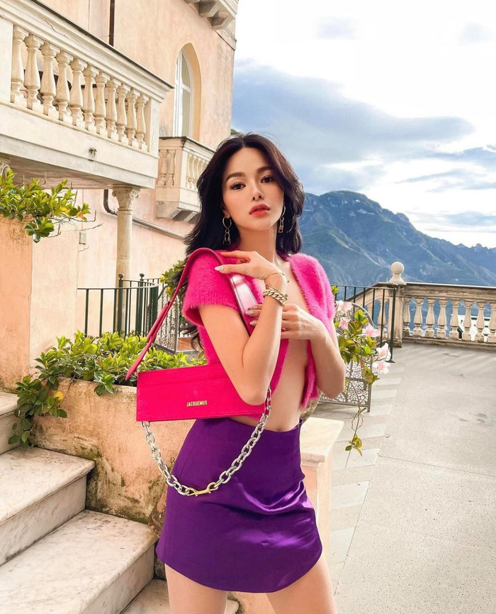 Outfit của cô nàng nhận được nhiều lời khen ngợi vì từ màu sắc đến cách phối đồ đều rất đẹp