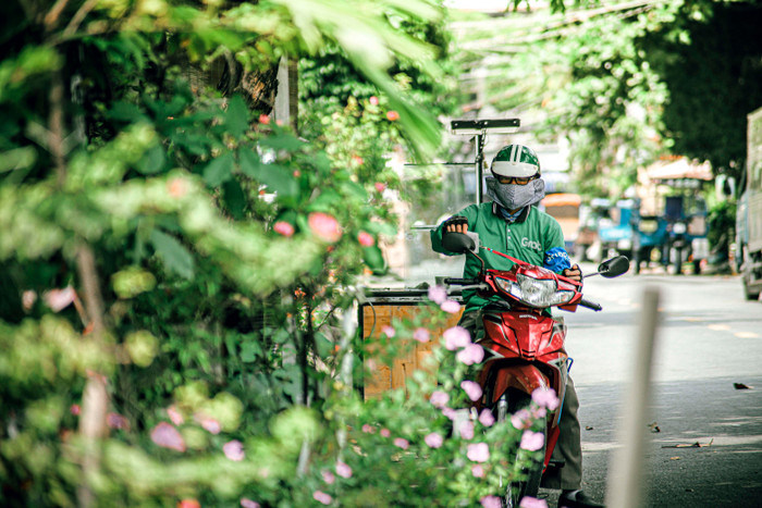 Nhịp sống 'bình thường mới' của người Sài Gòn: Đứng lên sau dịch bệnh Ảnh 3