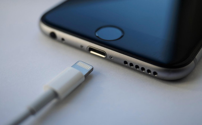 Apple gặp khó với USB-C tại EU Ảnh 2