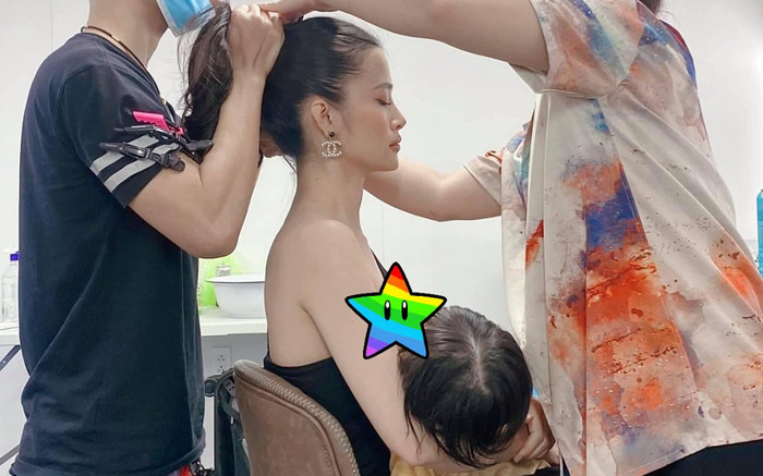 Ông Cao Thắng công khai khoảnh khắc Đông Nhi vừa làm tóc vừa cho con bú Ảnh 2