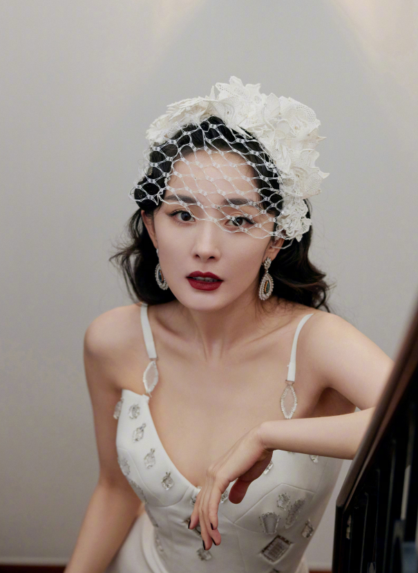 Dương Mịch lộ căn hộ xa hoa hàng trăm tỷ, vẫn thích làm hàng xóm với Ngụy Đại Huân dù đã chia tay tình cũ Ảnh 3