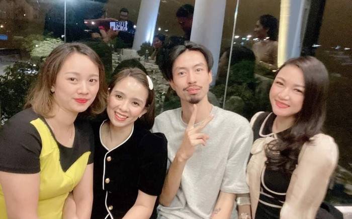 Rapper Đen Vâu giản dị trong ngày họp lớp Ảnh 2