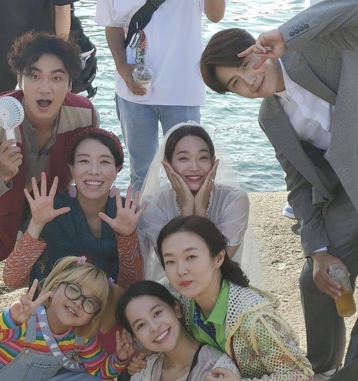 Phim 'Hometown Cha-Cha-Cha' của Kim Seon Ho và Shin Min Ah kết thúc viên mãn với rating 'khủng' Ảnh 2