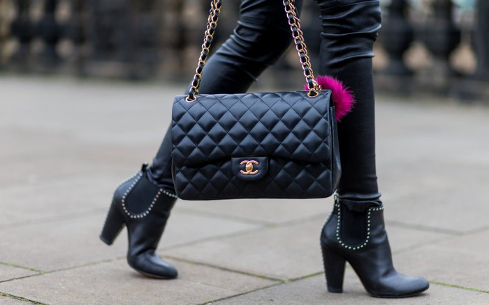 Có tiền cũng không được tiêu, 1 người Hàn chỉ được mua 1 chiếc túi Chanel mỗi năm Ảnh 2