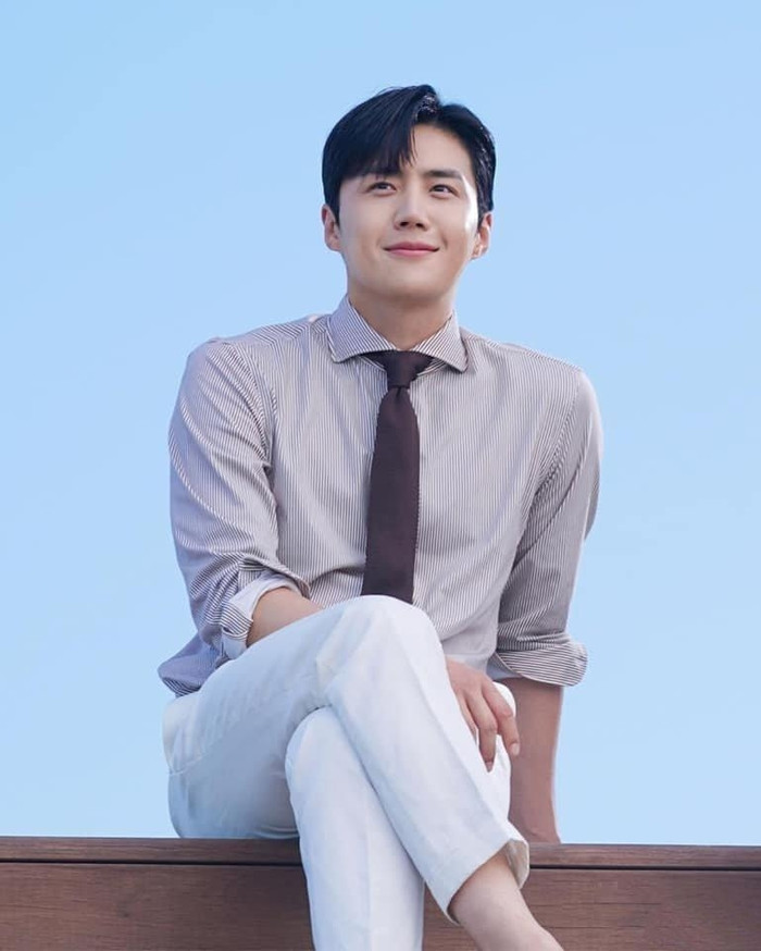 4 lí do khiến Kim Seon Ho được triệu fan 'say như điếu đổ' trước khi bị bóc phốt bê bối đời tư Ảnh 9