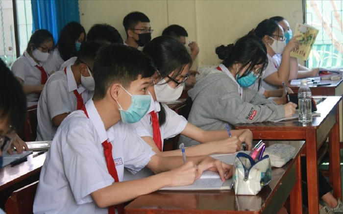 TP.HCM đề xuất chi 427 tỷ đồng hỗ trợ học phí kỳ I cho học sinh Ảnh 2