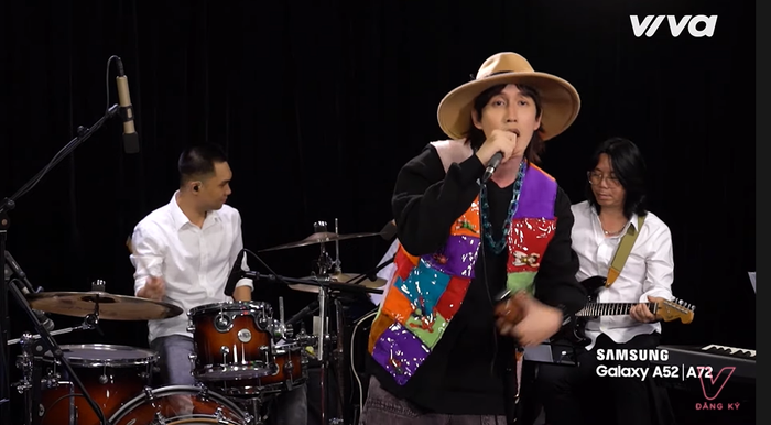 VP Bá Vương bùng nổ cùng band nhạc Hoài Sa