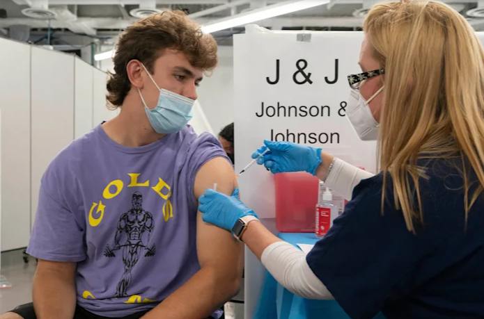 Làm sao để có 'siêu miễn dịch' chống lại Covid-19? Ảnh 3