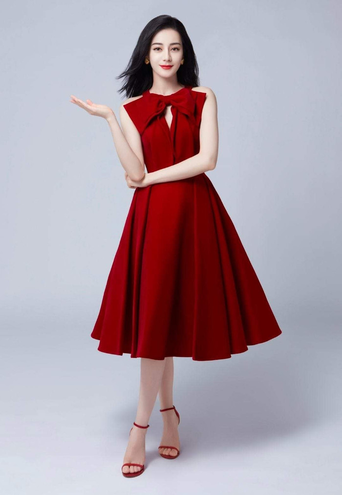 Hay váy ngắn thanh lịch, dễ thương.