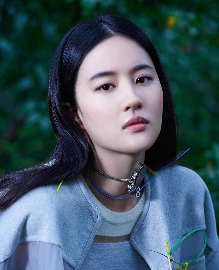 Từ nhỏ Lưu Diệc Phi đã được mệnh danh là 'tiểu mỹ nhân', vì vậy cô nàng tự tin nói không với dao kéo.