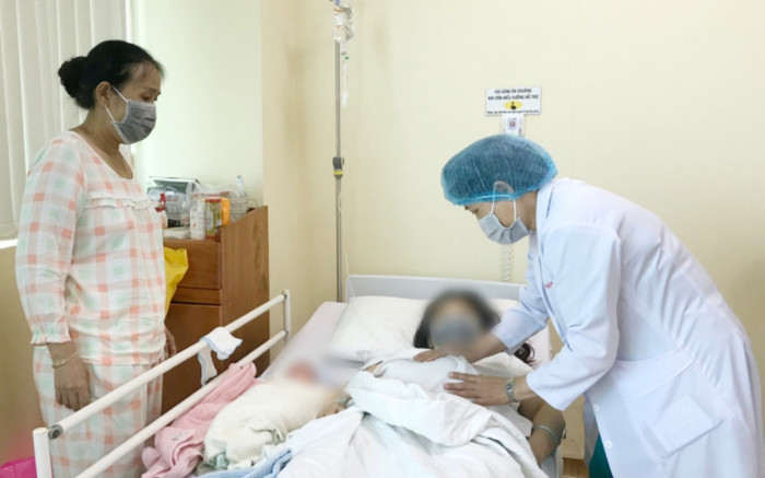 Sản phụ bị vỡ tử cung nguy kịch và 16 phút chạy đua cứu 2 mẹ con Ảnh 2