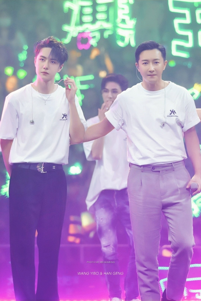 Vương Nhất Bác từng làm back dancer cho đội trưởng Hàn Canh.