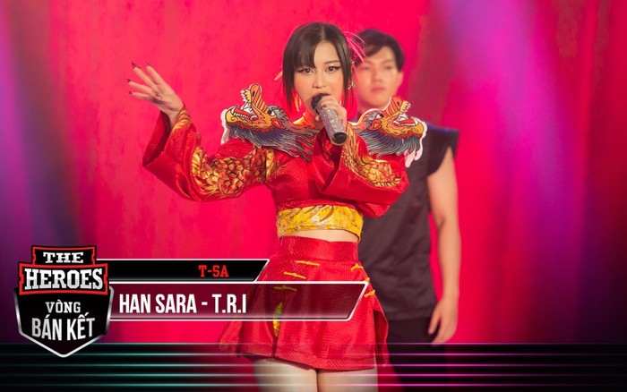 Han Sara 'come back' ấn tượng, 'bắn rap' cực chất trên sân khấu The Heroes Ảnh 2