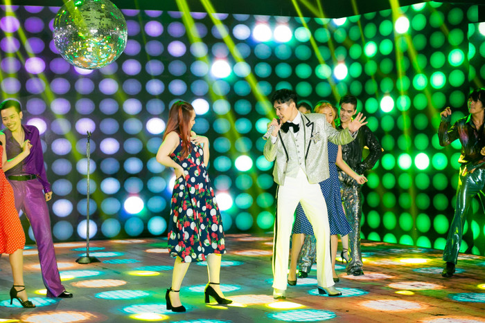 Học trò Master Khắc Hưng mang đến bản disco đầy màu sắc hiện đại