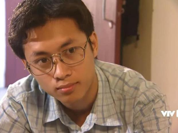 Thành Vinh từng đảm nhận vai 'Nam mọt sách' trong phim 'Phía trước là bầu trời'