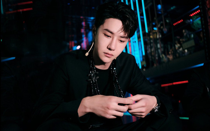 Vương Nhất Bác yêu cầu Bouboo phải thắng tất, nhưng đối xử với biên đạo múa Nhật Bản lại khác Ảnh 2