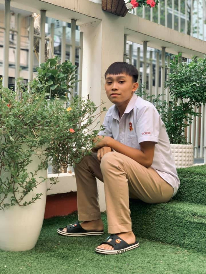 Từ ngày thông báo chấm dứt hợp tác với phía công ty cũ, Hồ Văn Cường nhận được nhiều sự quan tâm giúp đỡ của cộng đồng mạng.