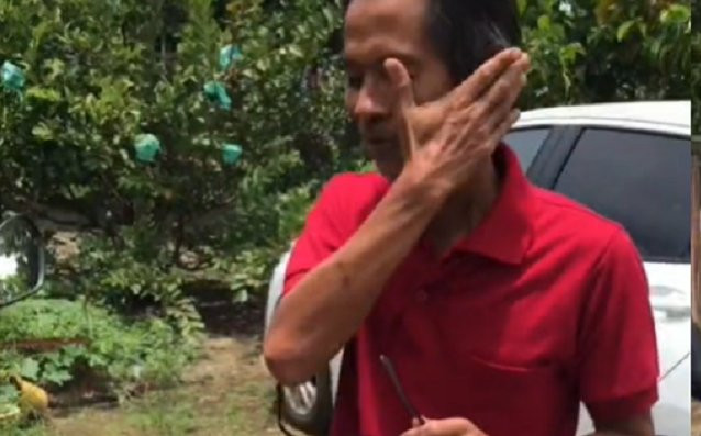 Bán xe lấy tiền đóng học phí cho con, ông bố xúc động rơi nước mắt khi nhận món quà này từ con gái Ảnh 2