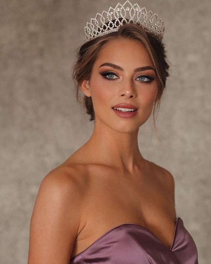 Nữ thần đến từ nước Pháp và dải sash cực mạnh: Đối thủ đáng gờm của Đỗ Thị Hà Ảnh 3