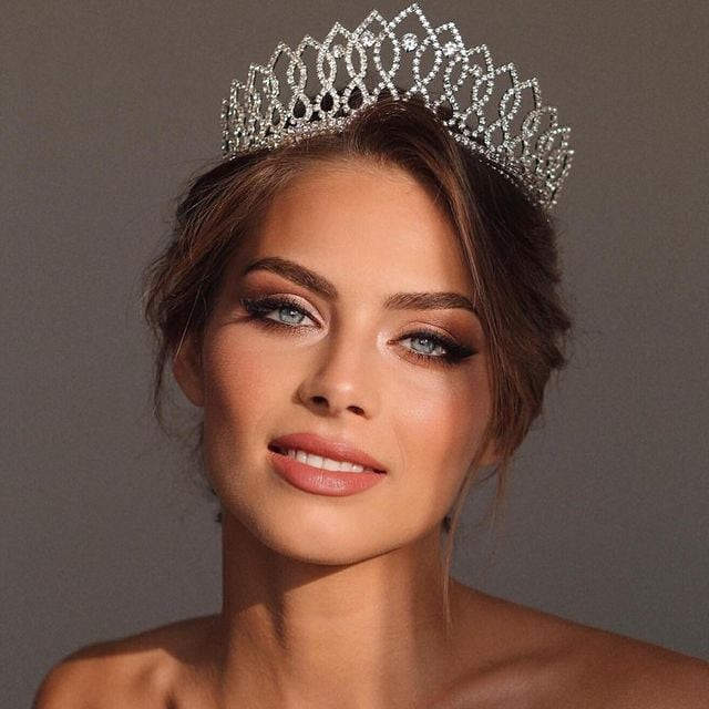 Nữ thần đến từ nước Pháp và dải sash cực mạnh: Đối thủ đáng gờm của Đỗ Thị Hà Ảnh 1