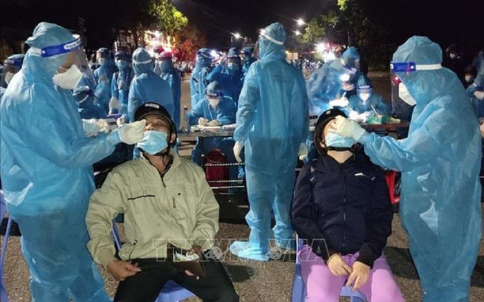 Bình Dương: Phát hiện 841 trường hợp dương tính với SARS-CoV-2 qua test nhanh Ảnh 2