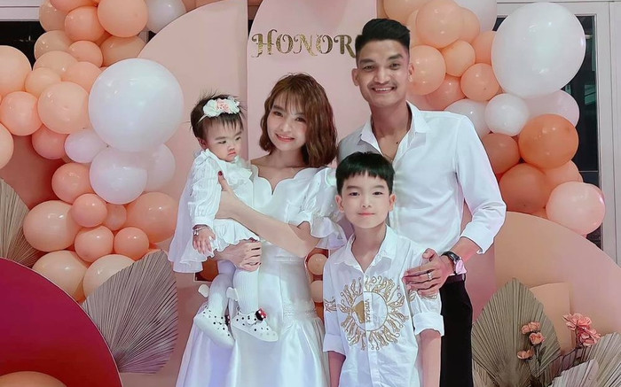 Vợ Mạc Văn Khoa bị nghi có con trai riêng 9 tuổi, thực hư câu chuyện ra sao? Ảnh 2