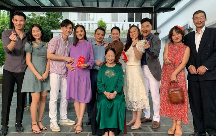 'Hương vị tình thân' kết có hậu nhưng vẫn bị khán giả chê bai thậm tệ: Nhiều sạn lớn, vô lý, bất công Ảnh 2