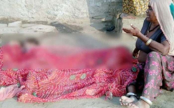 Trở về nhà sau 2 tiếng ra ngoài, bà mẹ khóc ngất đi khi chứng kiến cảnh tượng đau lòng này Ảnh 2