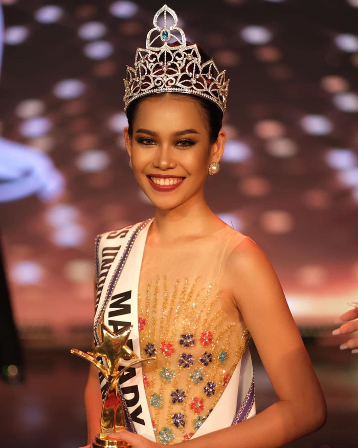 Đối thủ nước bạn láng giềng Campuchia của Kim Duyên tại Miss Universe cao 1m65 Ảnh 2