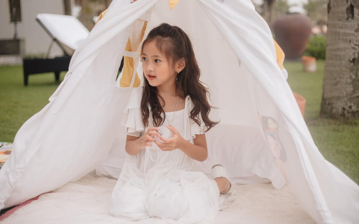 Hà Kiều Anh khoe visual con gái đẹp rạng ngời nhân dịp sinh nhật, hoa hậu tương lai là đây chứ đâu! Ảnh 2