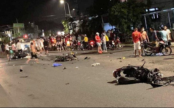 Ô tô tông liên hoàn 3 xe máy, 3 người phụ nữ thương vong Ảnh 2