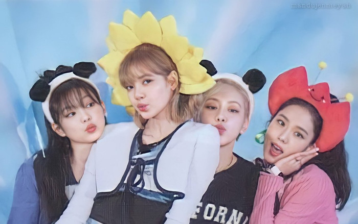 Không hẹn mà gặp, BlackPink có hai MV nối đuôi nhau lập cú đúp lượt xem mới trên Youtube Ảnh 2