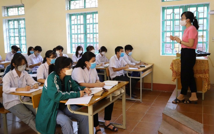 Một địa phương ghi nhận 184 học sinh mắc Covid-19, hủy bỏ kế hoạch cho học sinh lớp 12 tới trường từ 1/11 Ảnh 2