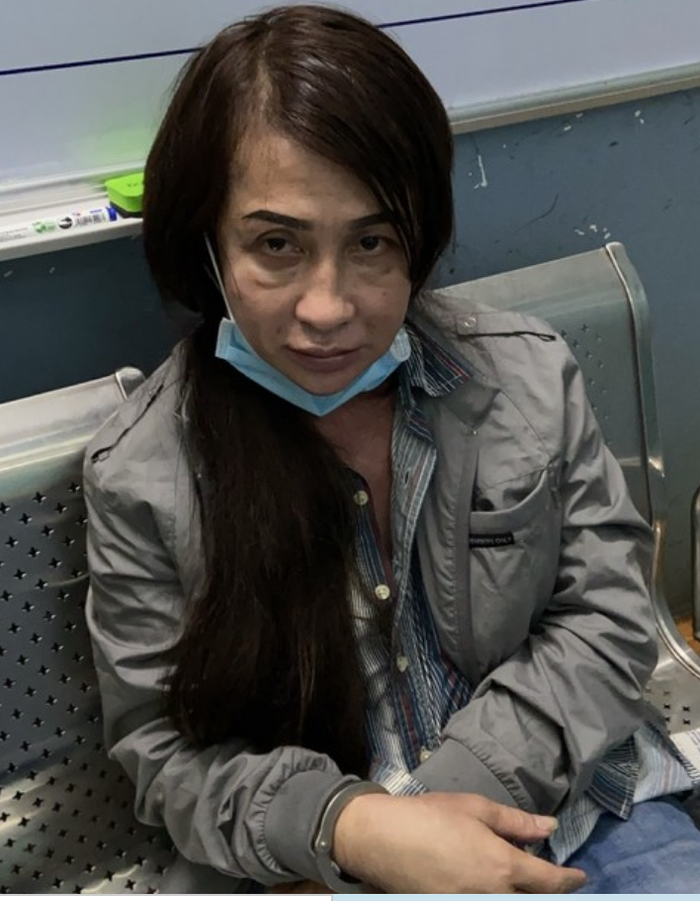 Mái tóc dài của Bình. Ảnh: CAO