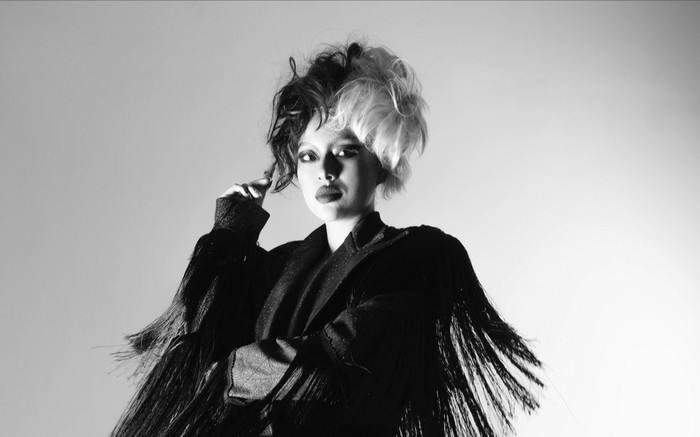 Tú Hảo hóa thân thành 'phù thủy' Cruella đầy kiêu hãnh và quyền lực nhân mùa Halloween 2021 Ảnh 2