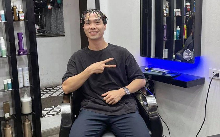 Công Phượng gây sốt với mái tóc 'độc, lạ' theo phong cách rapper Ảnh 2