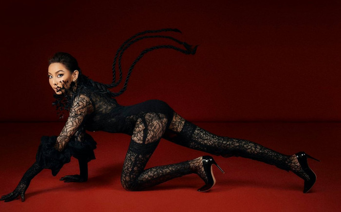 'Báo đen' Thùy Tiên nóng bỏng chuẩn 'chiến binh 5000 máu' trước thềm Miss Grand Ảnh 2