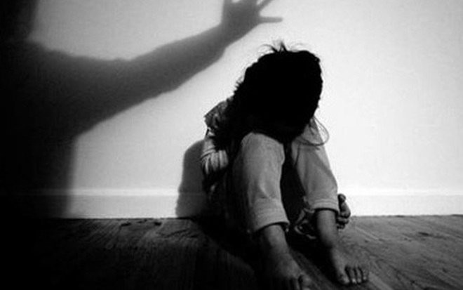 Bé gái 15 tuổi nhờ người bán nước tố hành vi xâm hại của cha ruột Ảnh 2