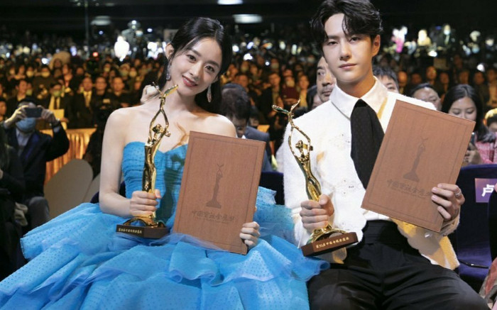 'Hữu phỉ' đoạt giải phim ăn khách nhất tại nước ngoài sau gần 1 năm lên sóng Ảnh 2