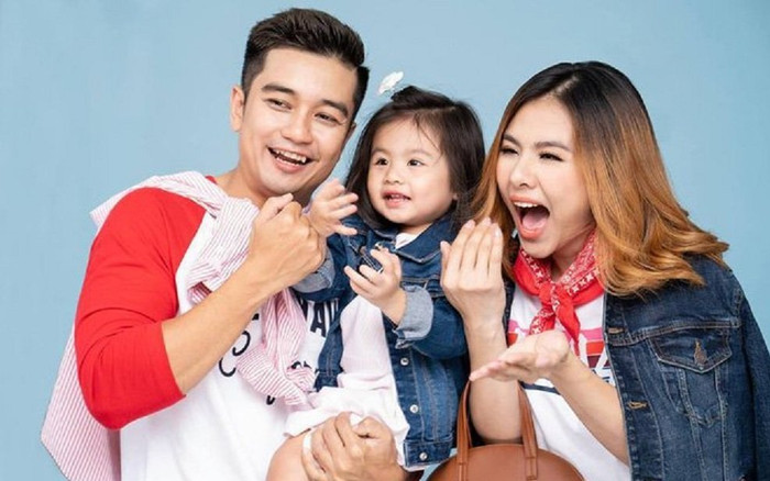 Không chỉ Vân Trang, những gia đình sao Việt này cũng hạnh phúc đón song thai Ảnh 2